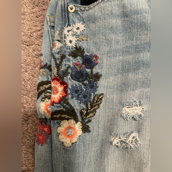 Beautiful boho jeans that I only wore a few times. - Picture 2 of 4